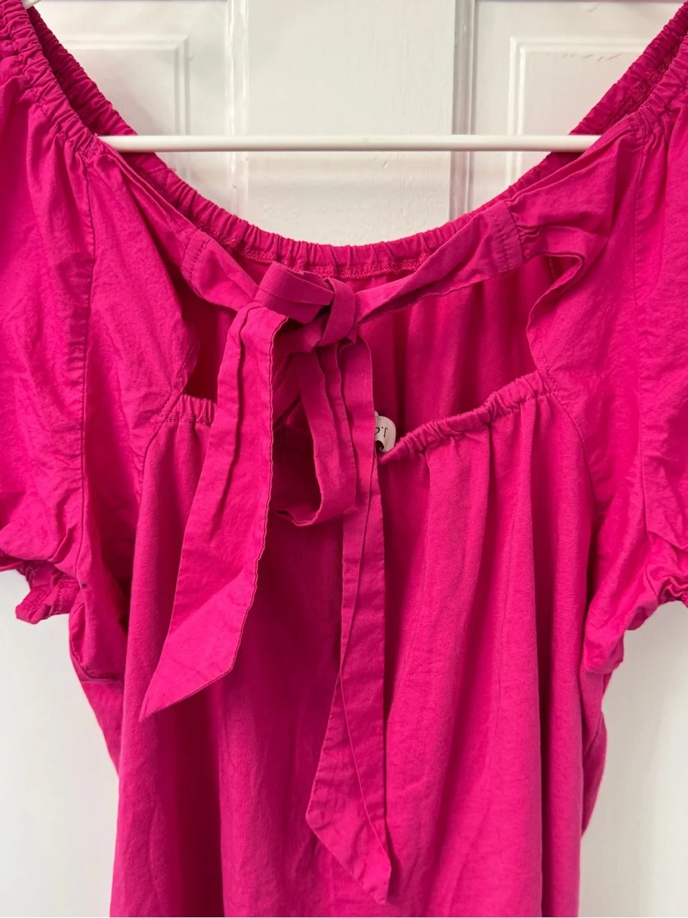 🌼 3/$15 J. Crew Fuchsia Puff-Sleeve Peasant Top S